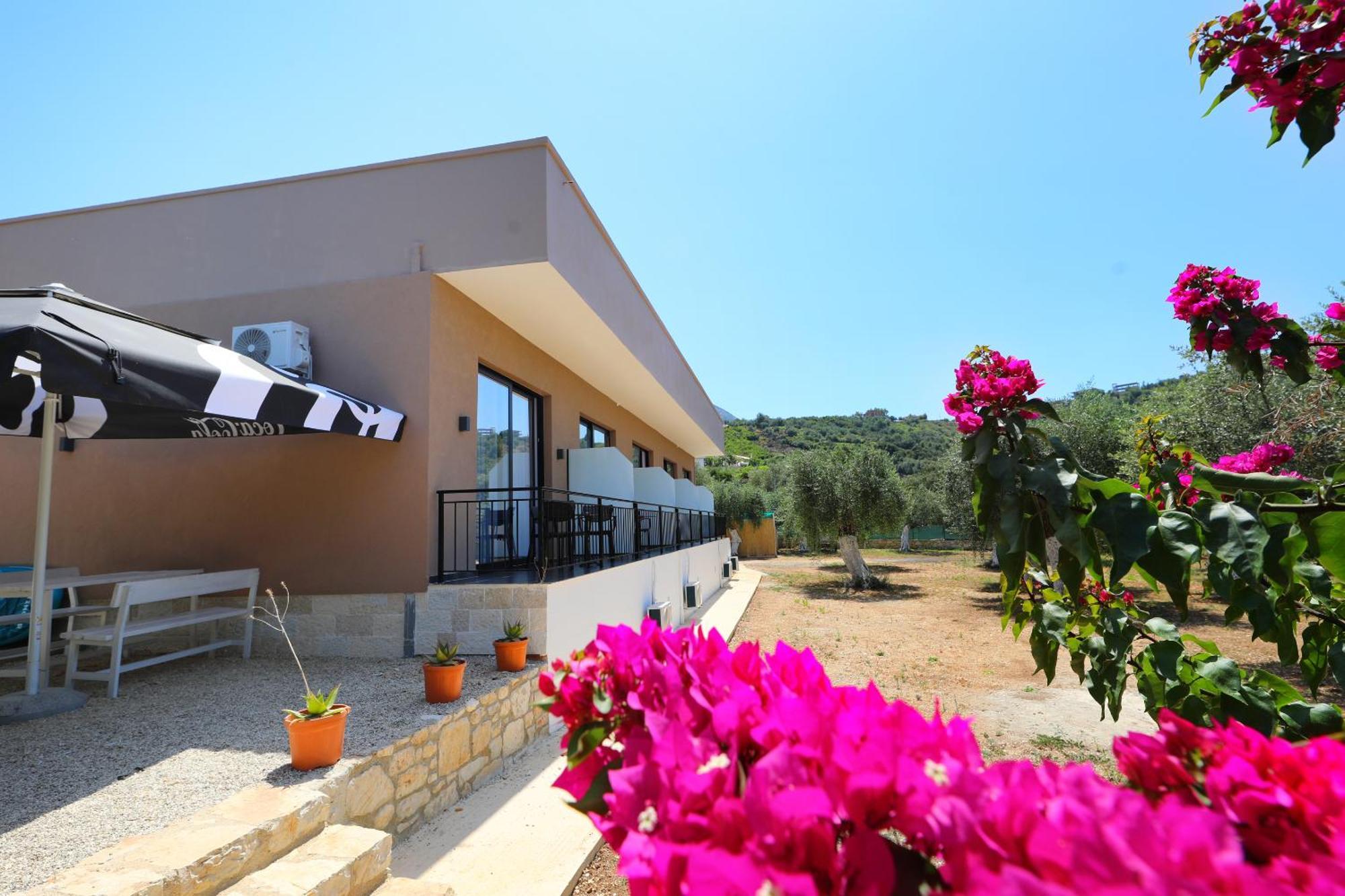Mezzanine Bay Hotel Himare Ngoại thất bức ảnh