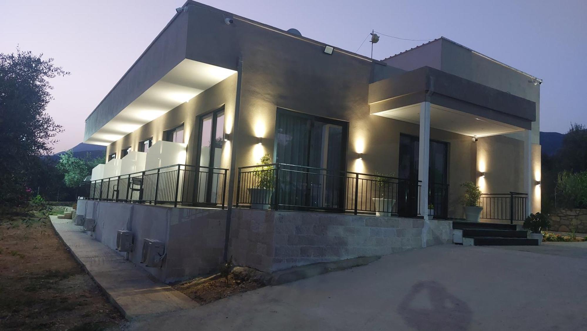 Mezzanine Bay Hotel Himare Ngoại thất bức ảnh